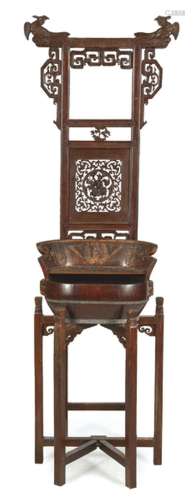 Chinese washbasin in varnished wood with fretwork decoration...