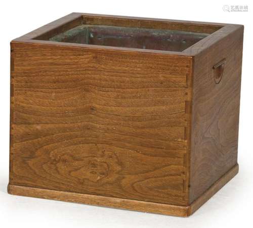 Japanese hibachi in wood with metal interior. Meiji period: ...