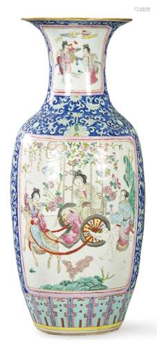 Chinese porcelain vase with enamels of the Rosa Family S. XI...