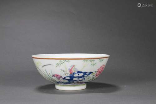 Famille Rose Flower and Bird Bowl