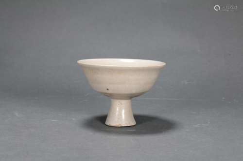 Yanchuan Kiln White-Glazed Stem Cup