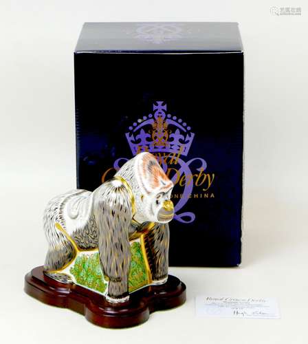 A Royal Crown Derby paperweight, limited edition modelled ex...