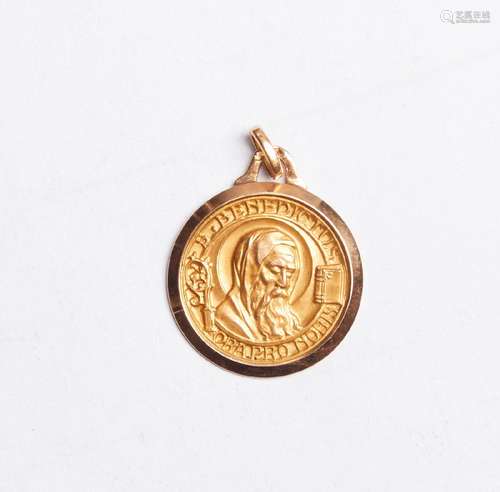 333 Médaille religieuse St Benoit poids 2,9 g