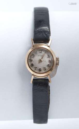 414 Une montre bracelet boîtier or, 9.4g brut