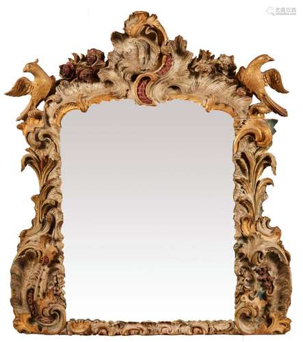 178 Bis-Miroir en bois stuqué polychrome et doré à riche déc...