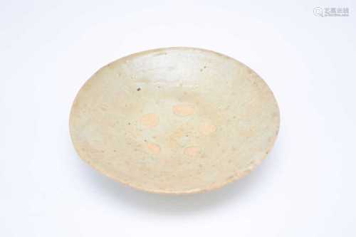 A Korean celadon glazed dish, Goryeo Dynasty