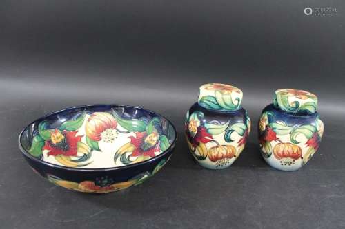 MOORCROFT BOWL - TIGER LILY a large bowl in the Tiger Lily d...