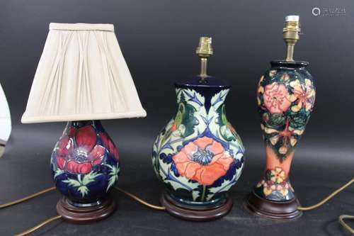 MOORCROFT LAMP - POPPY a large modern lamp in the Poppy desi...