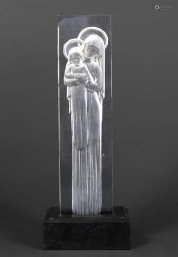 LALIQUE - SCULPTURE OF MADONNA & CHILD a clear and frost...
