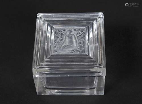 RENE LALIQUE BOX - DUNCAN a circa 1930's square box, the...