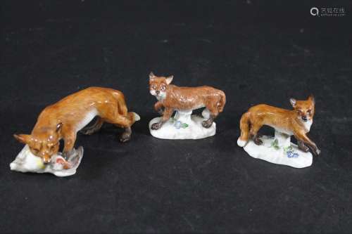MEISSEN FOX 20thc, a small porcelain model of a Fox with a C...