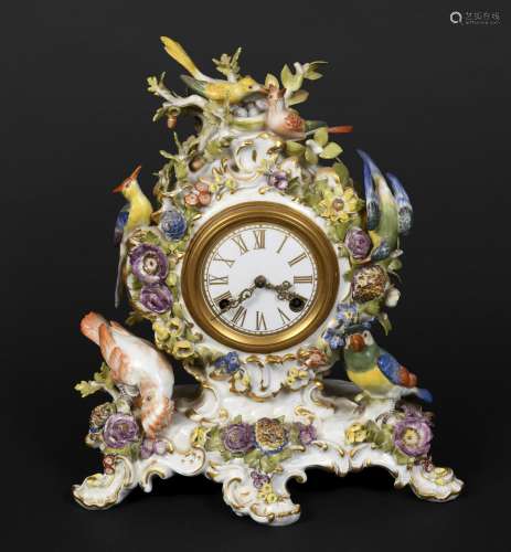 LARGE MEISSEN CLOCK - BIRDS 20thc, the enamel dial with gilt...