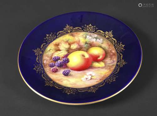 PAIR OF ROYAL WORCESTER SIGNED CABINET PLATES - H PRICE each...