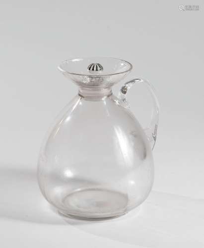 René LALIQUE (1860-1945)Carafe en verre ovoide, le col en fo...