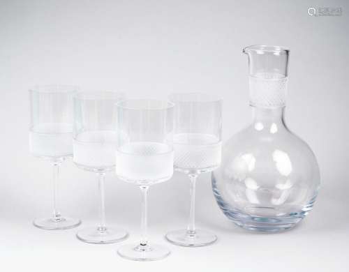 TIFFANY'S  CoEnsemble composé d'une carafe et quatre verres ...