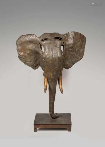 Paul CHESNEAU (1967), attribué àImportante tête d'éléphant e...