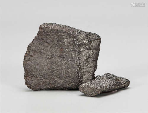 硅铁陨石 一组2件