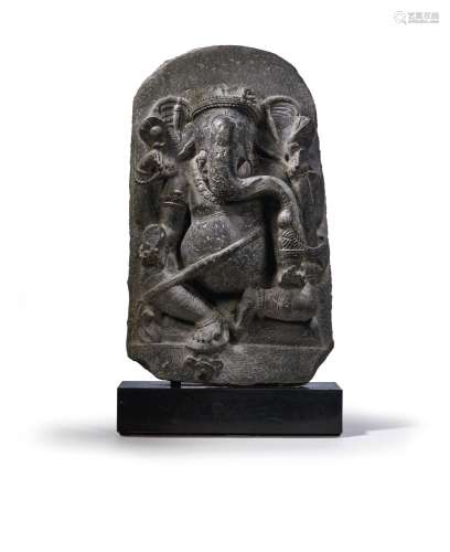 印度北部 帕拉-色那王朝 十二/十三世紀 黑石象神坐像碑