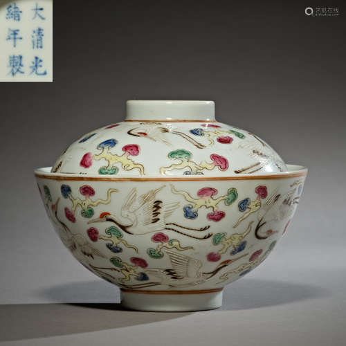 Qing Dynasty of China,Famille Rose Covered Bowl