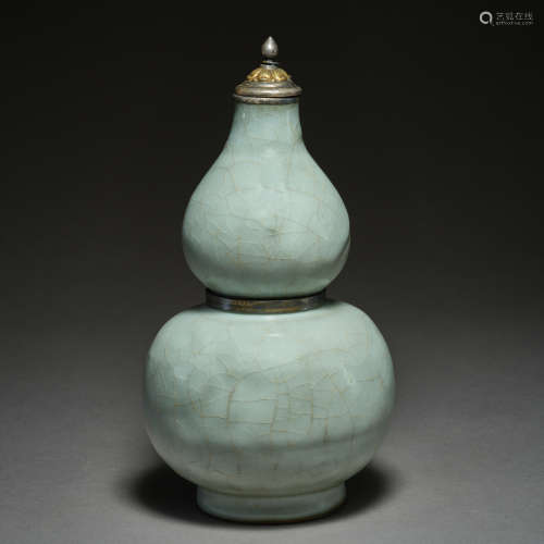 Song Dynasty of China,Official Kiln Gourd Bottle