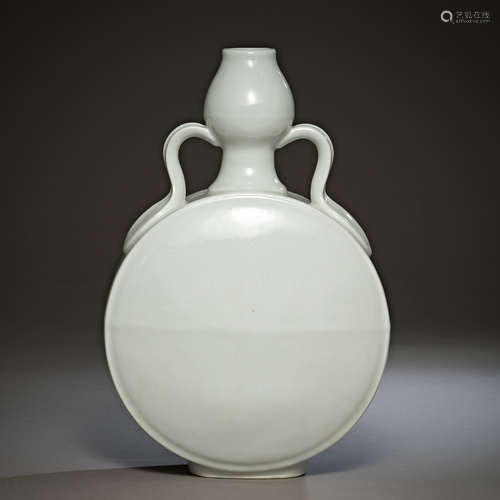 Ming Dynasty of China,Sweet White Glaze Moon Holding Bottle