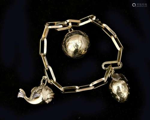 A 14 karat golden closed forever link bracelet with charms