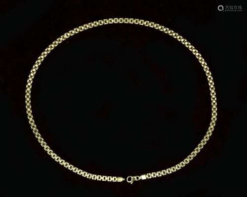 A 14 karat. gold link necklace