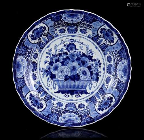 Porceleyne Fles Delft earthenware dish