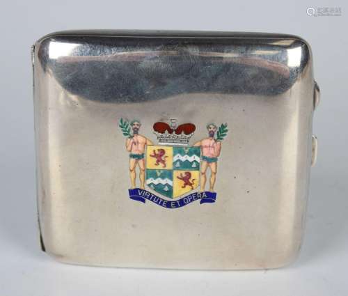 A George V silver curved rectangular cigarette case, the fro...