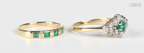 A gold, emerald and diamond ring, mounted with five square c...