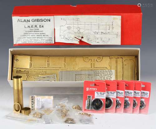 An Alan Gibson gauge O LNER E4 brass and white metal locomot...