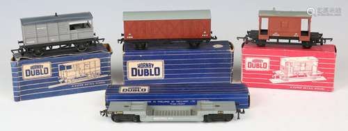 A good collection of Hornby Dublo two and three-rail goods r...