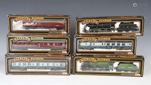 A collection of Mainline Railways gauge OO items, including ...