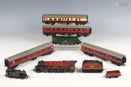 A collection of Tri-ang Railways TT gauge items, including a...