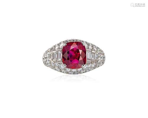宝格丽设计 2.82 克拉缅甸「鸽血红」红宝石配钻石戒指，未经加热
