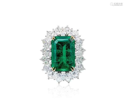 海瑞温斯顿设计 12.82 克拉哥伦比亚祖母绿配钻石戒指，未经注油