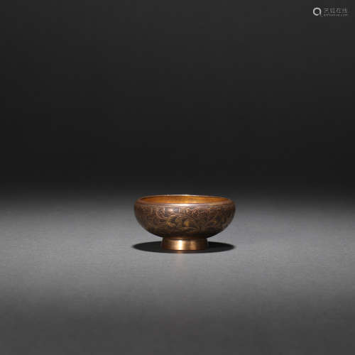 清中期 铜缠枝纹水盂