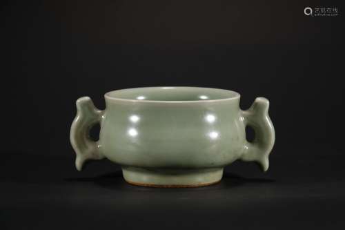 Longquan Kiln Censer with Fish-shaped Handles