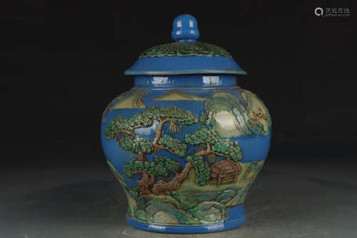 清道光 蓝釉浮雕粉彩山水风景图茶叶罐