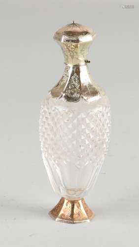 Loderein bottle with gold