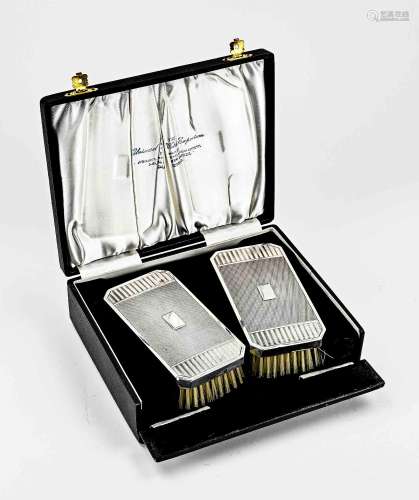 Art Deco brush set