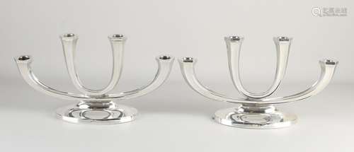 Set silver candlesticks