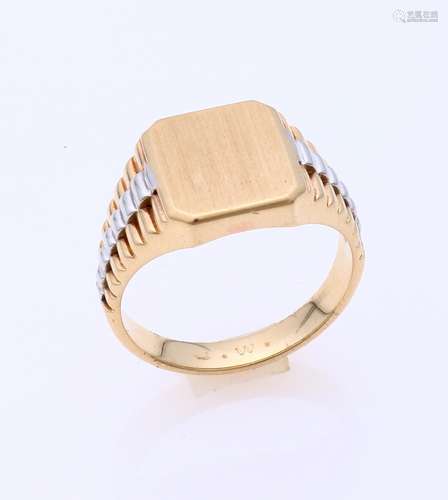 gold signet ring