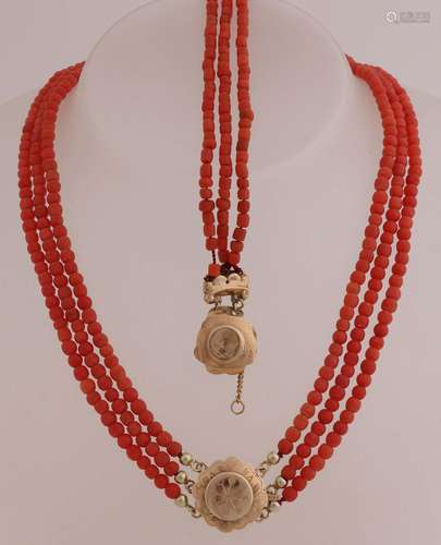 Red coral necklace & bracelet