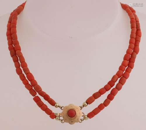 Red coral necklace with gold