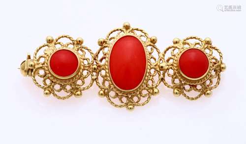 Gold brooch and red coral