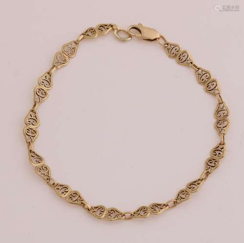 Gold bracelet filigree