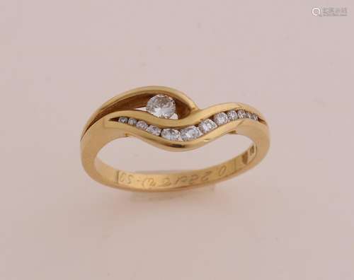 Gold ring with diamond