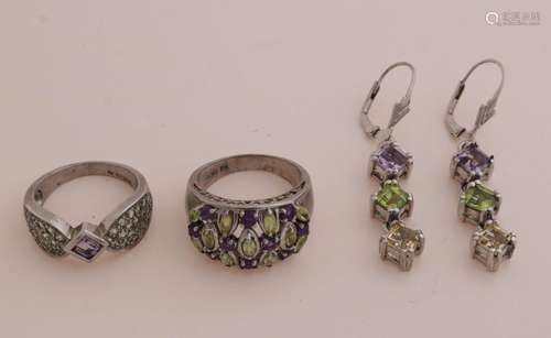 2 Silver ring and earrings