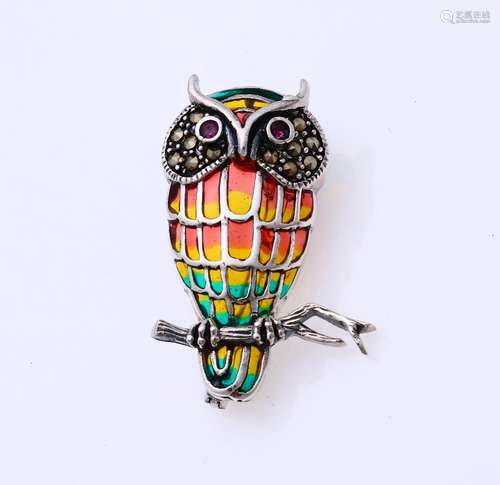 Silver brooch/pendant, owl with enamel